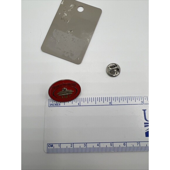 Seattle Washinton Pin WA City Landmarks Space Needle Vintage - Picture 5 of 5